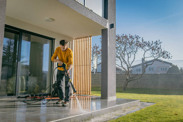 Professional Pressure Washing Services in Oelwein, IA